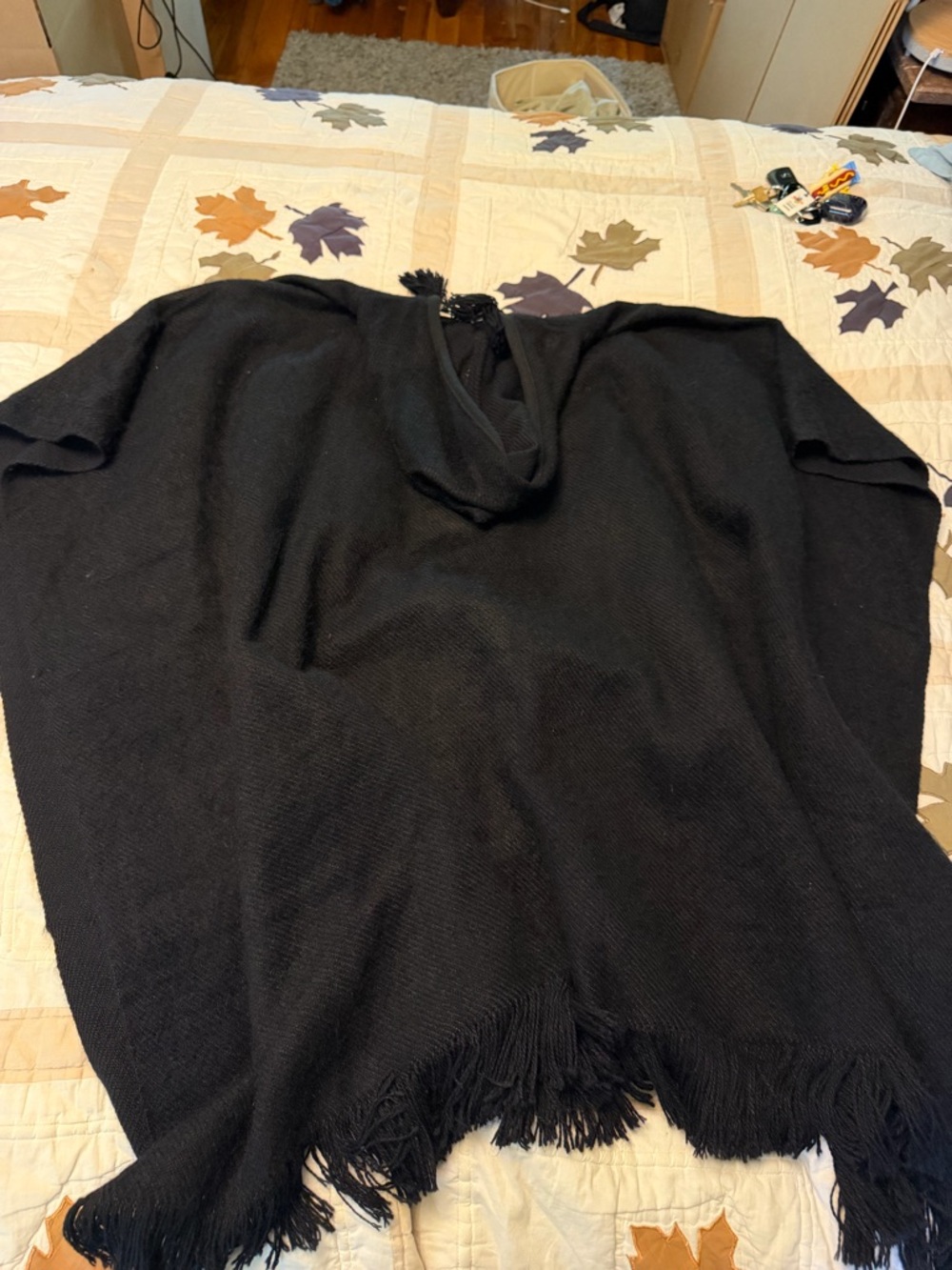 Men's Black Hooded Poncho Sweater (Alpaca) - Picture 3 of 3